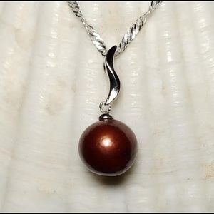 Edison pearl necklace